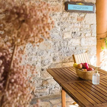 Palaeopoli Guest house
